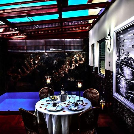 Genus Motel (Adults Only) อูเบราบา ภายนอก รูปภาพ